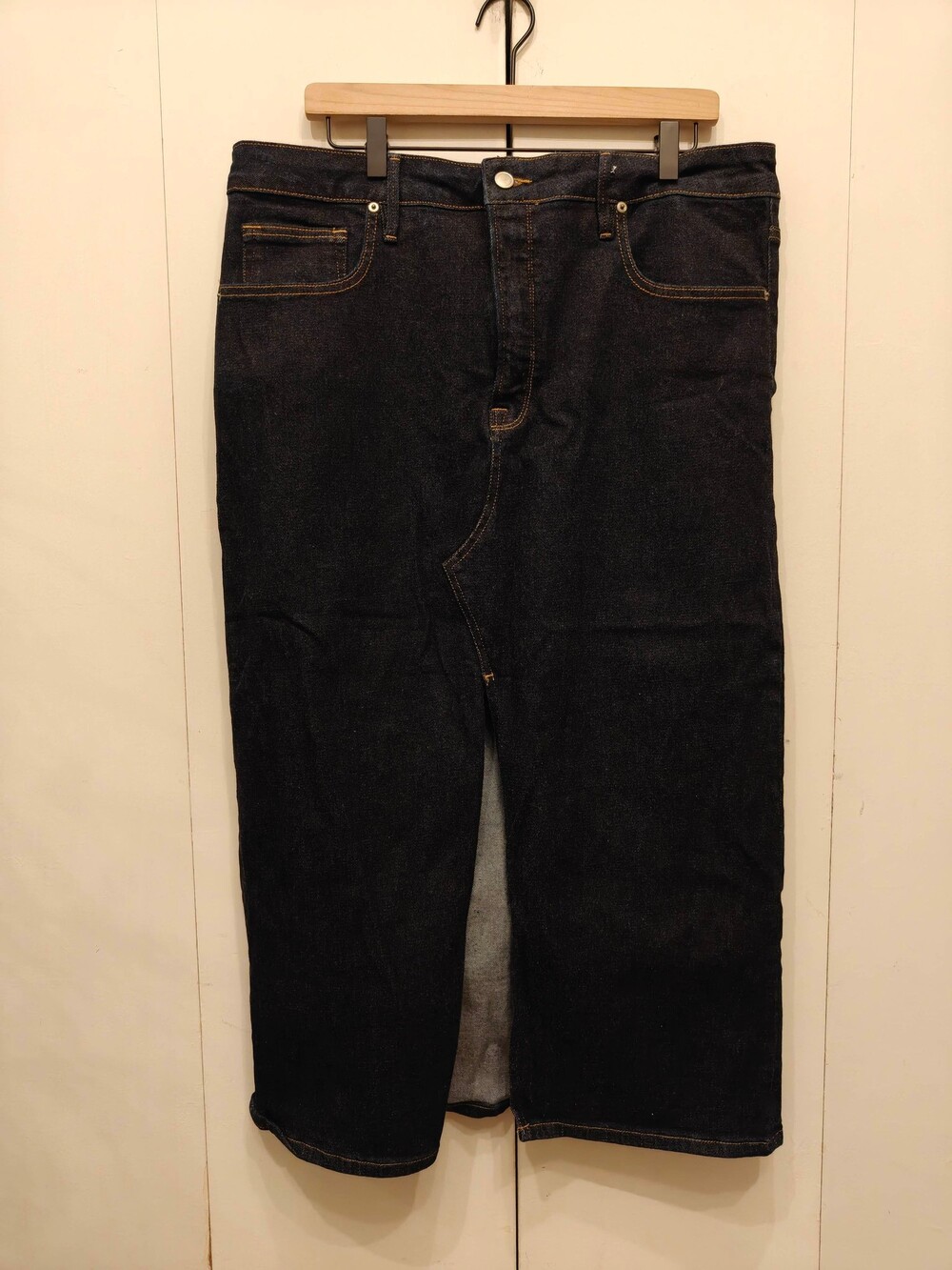 Good American Denim Skirt Size 15 Front Slit Five-Pocket